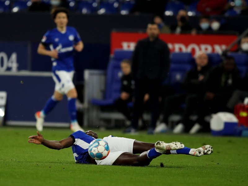 schalke-salif-sane.jpg