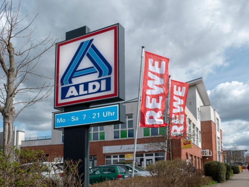 Aldi, Rewe.jpg