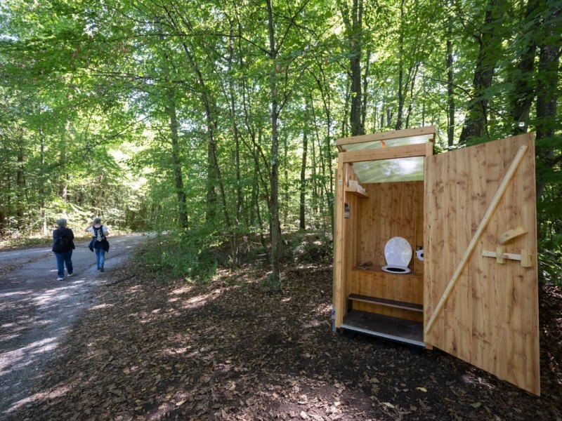 Ökologische Waldtoilette