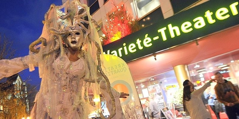 Art Walk 2013_0-k0tG--656x240@DERWESTEN.jpg