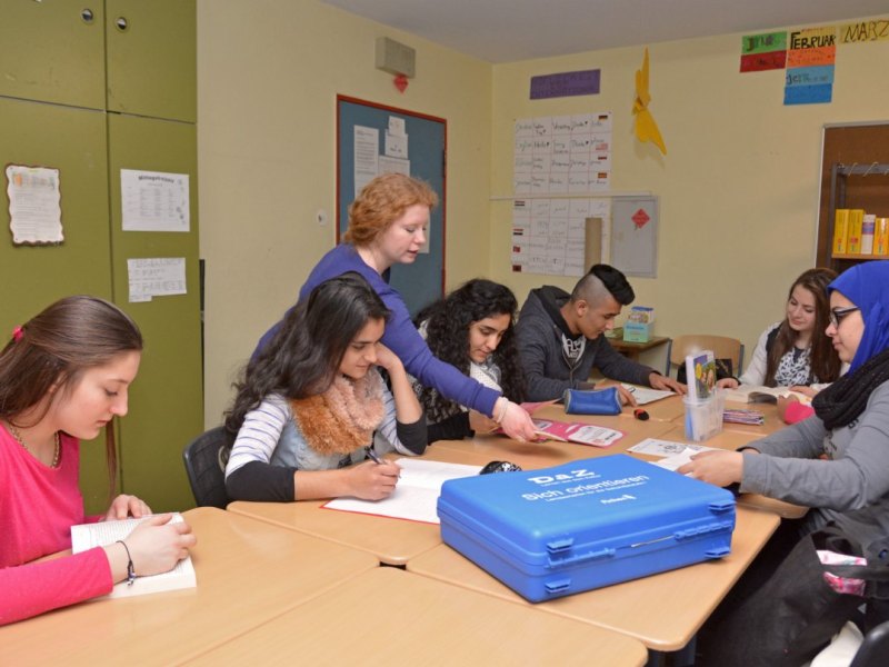 Auffangklasse für Flüchtlingskinder.JPG