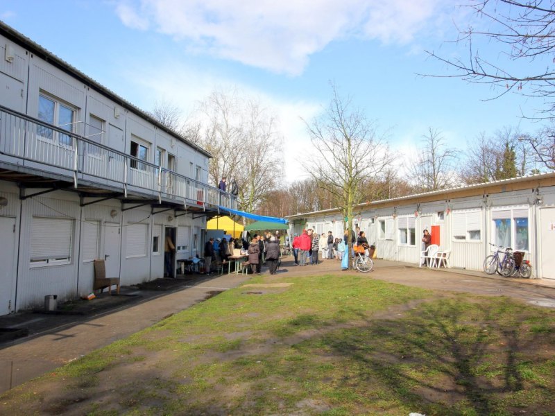 Flüchtlingsheim Weierstraße.jpg