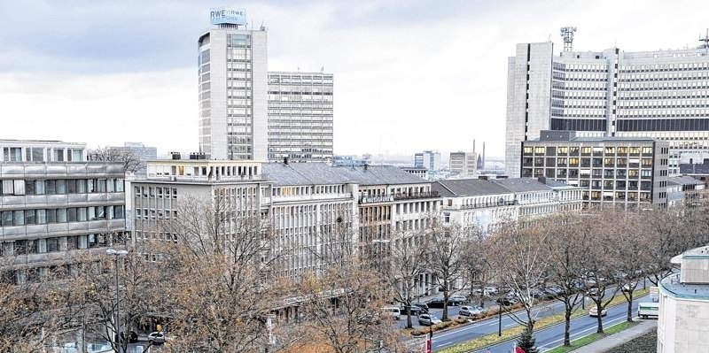 Huyssenallee West--656x240.jpg