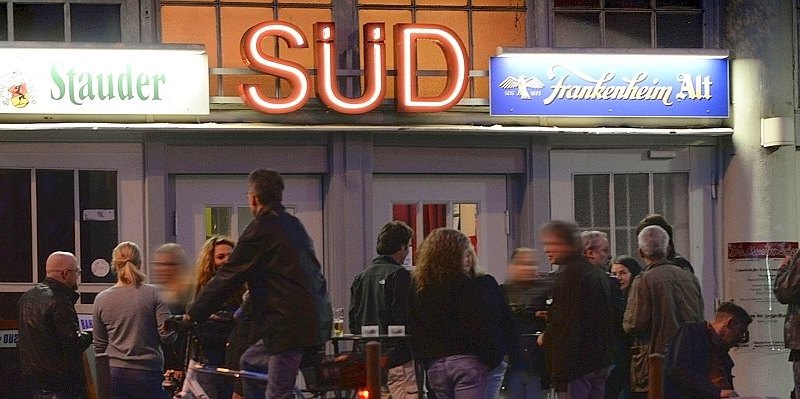 Rauchen im Freien@DERWESTEN.jpg