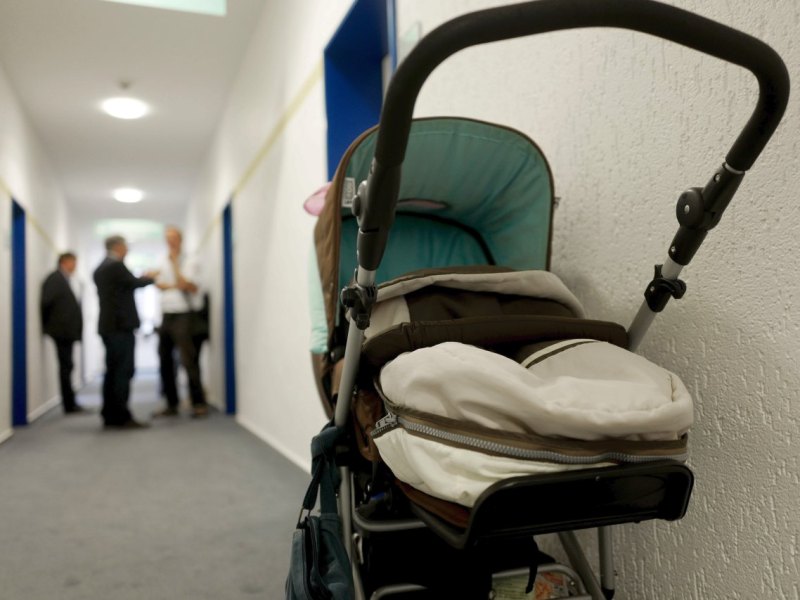 Refugee Center in Essen_3.jpg