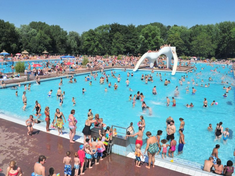 Schwimmer Freibad.jpg