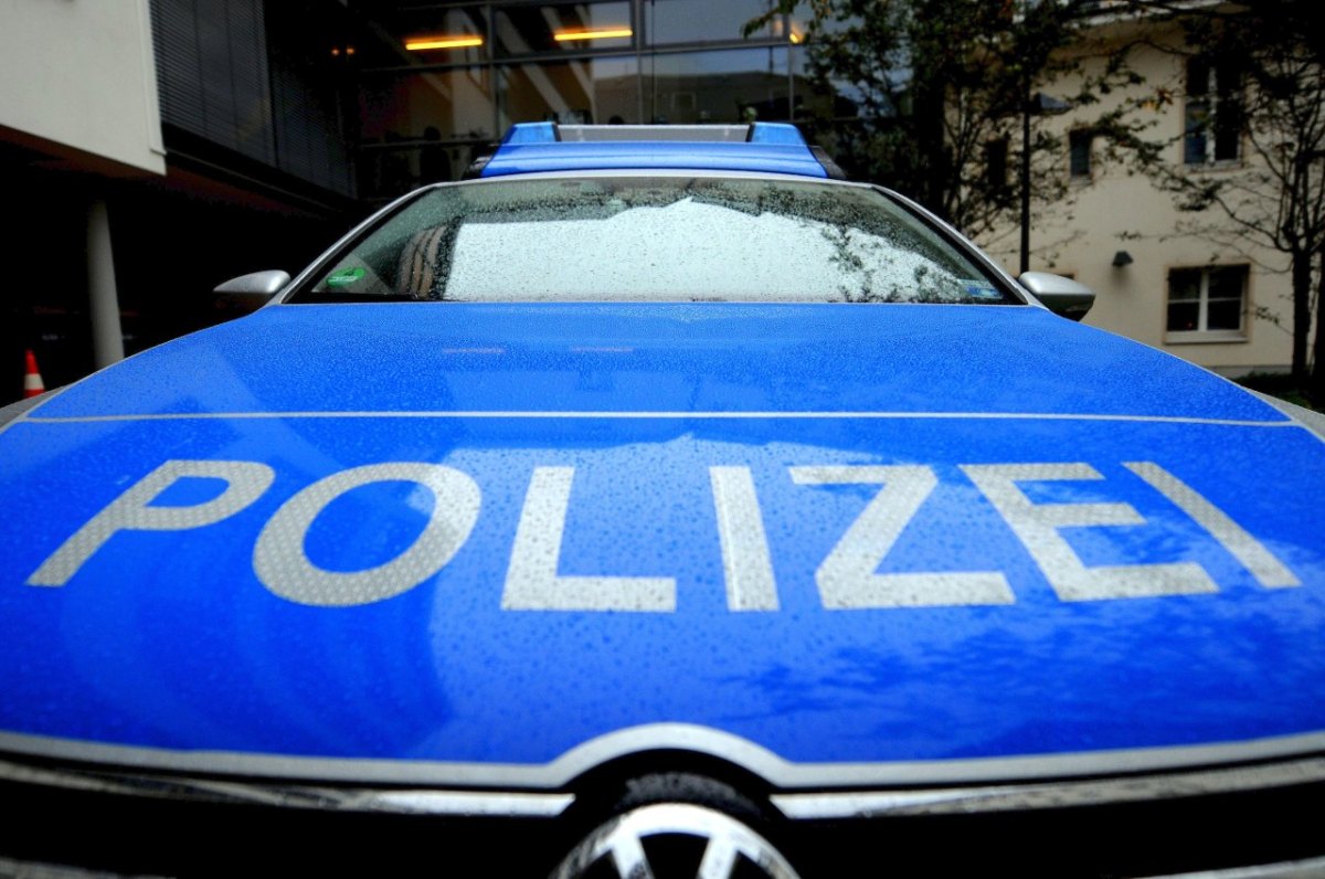 Symbolbild Blaulicht Polizei.jpg