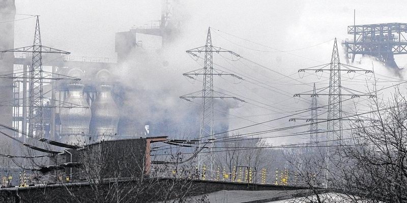 Thyssen Krupp Stahlwerk in Duisburg.jpg