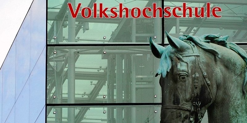 VHS , die Volkshochschule am_0--656x240.jpg