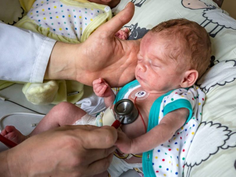 Dortmund und Gelsenkirchen Säugling