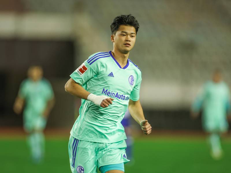 FC Schalke 04: Setzt sich Soichiro Kozuki auch bei den Profis durch?