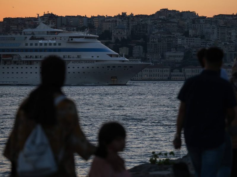 Kreuzfahrt-Schiff Astoria Grande