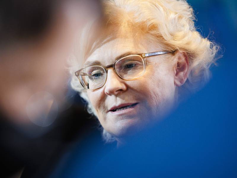 Mehreren Medienberichten zufolge soll Verteidigungsministerin Christine Lambrecht zurücktreten.