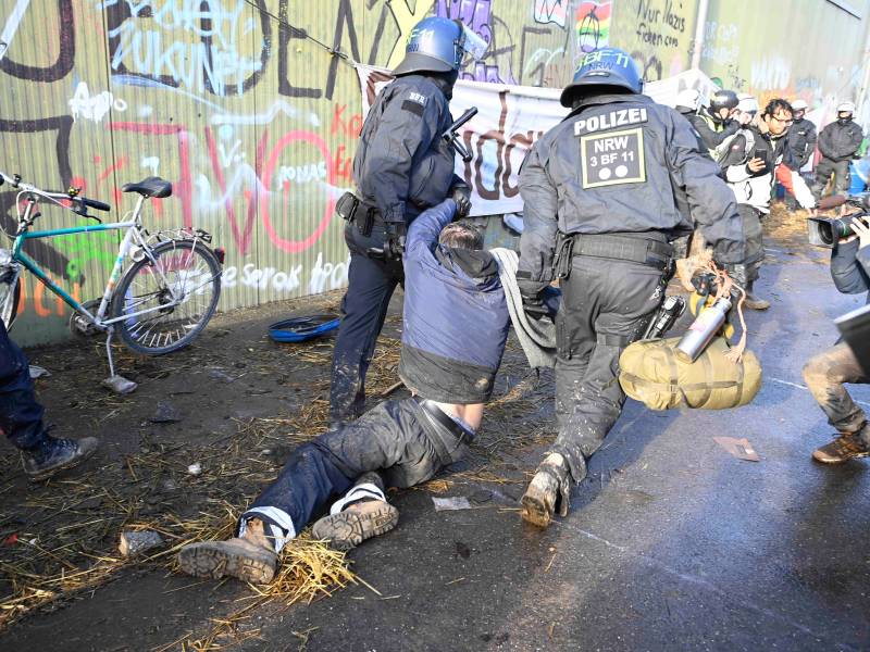 Die Räumung des Dorfes Lützerath in NRW hat begonnen. Die Bundesregierung verteidigt das Vorgehen.