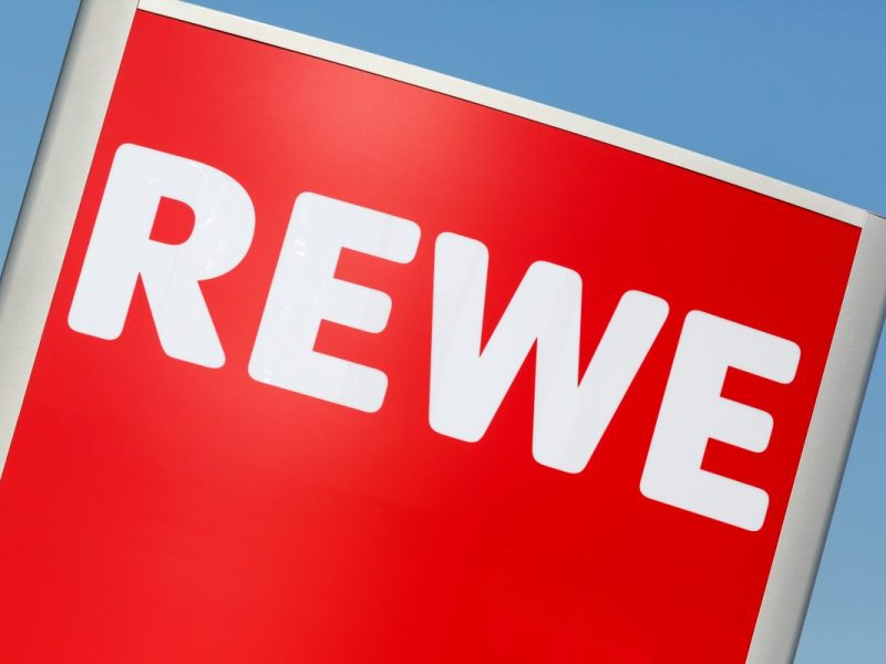 In Zukunft musst du auf einen beliebten Service bei Rewe verzichten! (Symbolbild)