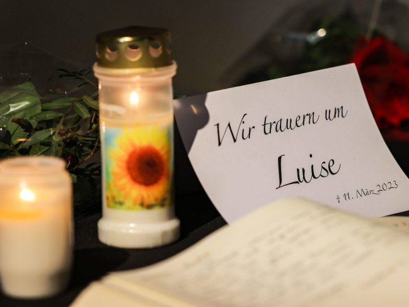 Kondolenzwünsche nach der Tötung von Luise in Freudenberg (NRW)