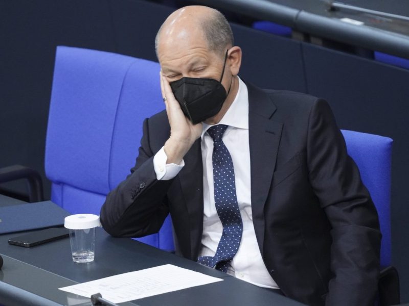 Der lange Koalitionsausschuss der Ampel ist zu Ende. Doch können gute Entscheidungen unter Schlafmangel getroffen werden? Ein Wissenschaftler klärt auf.