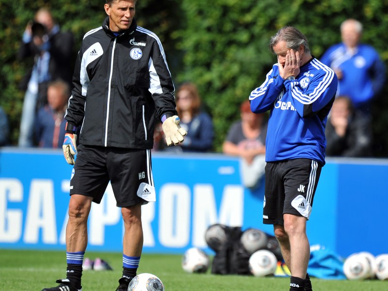 FC Schalke 04: Holger Gehrke (l.) trainierte bei den Knappen die Torhüter.