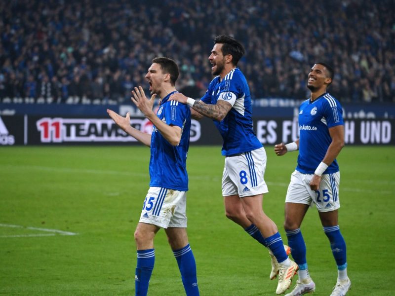 FC Schalke 04: Wer bleibt, wer geht?