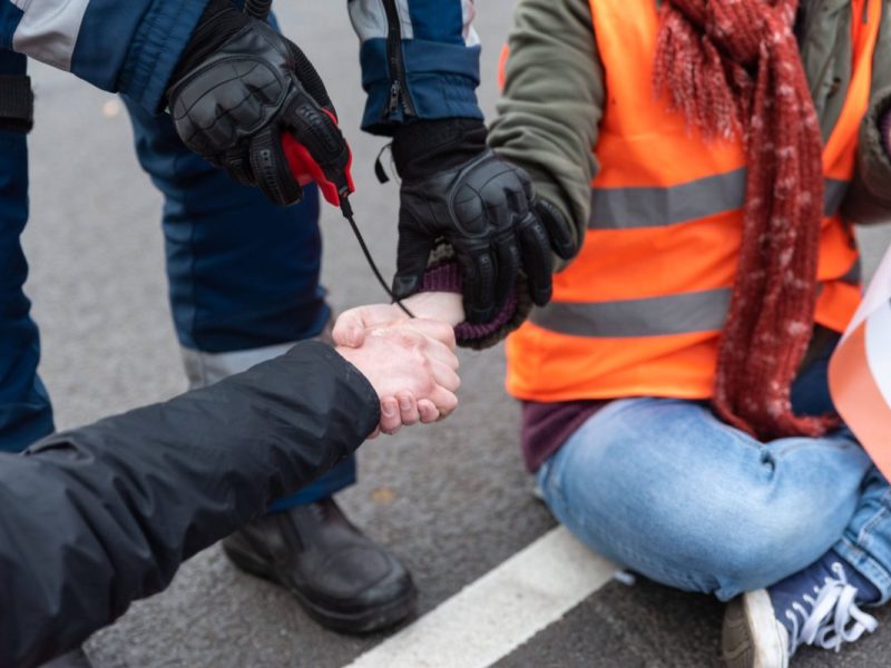 Solidarität-Demo mit der Letzten Generation nach Razzien.