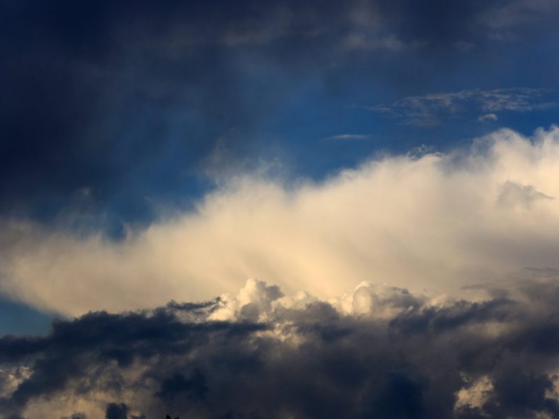 Regenwolken am Himmel