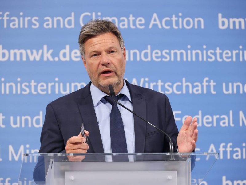 Die umstrittenen Heizungspläne von Wirtschaftsminister Robert Habeck sorgen für weiteren Streit innerhalb der Koalition. Die FDP stellt sich quer.