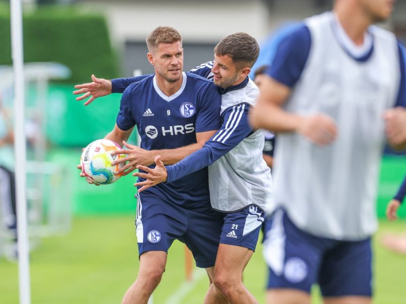 Was passiert im Sommer beim FC Schalke 04?