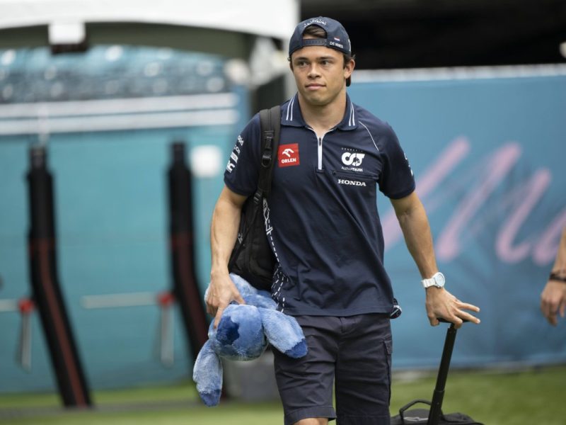 Die Formel 1 muss wegen Regen aussetzen. Die Menschen vor Ort sind vom Unwetter schwer betroffen.