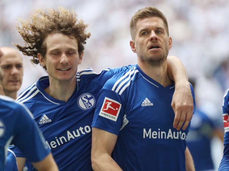 Beim FC Schalke 04 macht Simon Terodde einen entscheiden Fehler.
