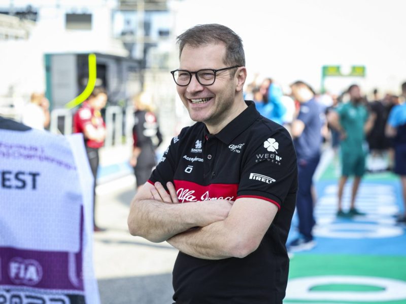 Formel 1: Andreas Seidl hat gut Lachen.