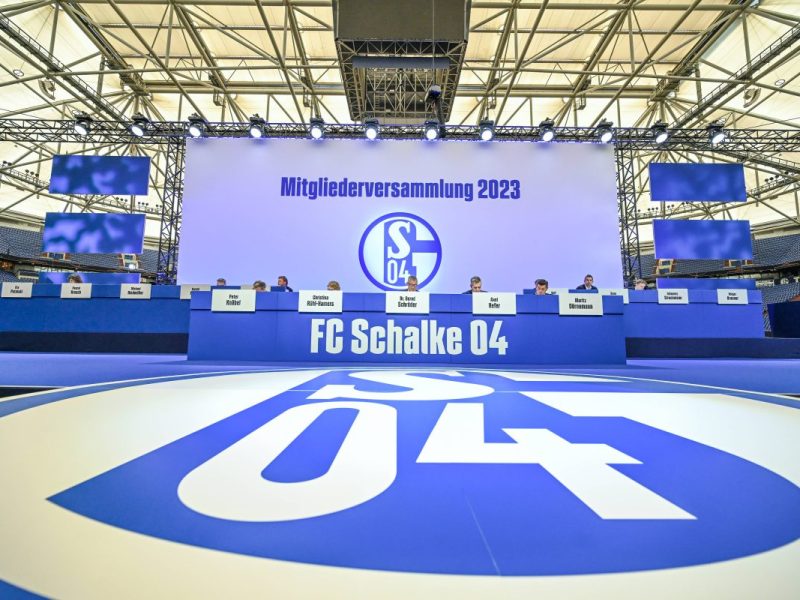 Der FC Schalke 04 hielt seine Mitgliederversammlung ab.