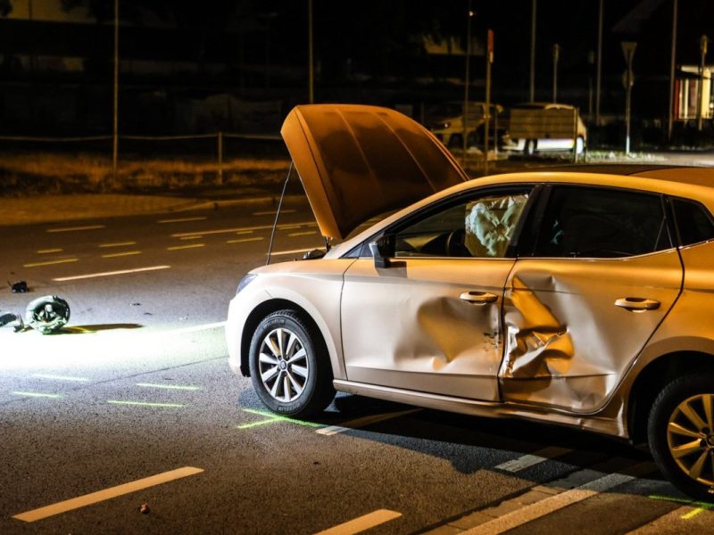 Im Ruhrgebiet kollidierte am Donnerstagabend (13. Juli) ein 20-jähriger Motorradfahrer mit einer 27-jährigen Autofahrerin und starb noch am selben Abend.