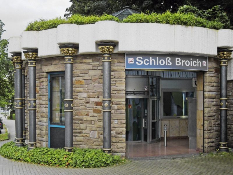 Mülheim: TV-Star besucht die U-Bahn-Haltestelle 