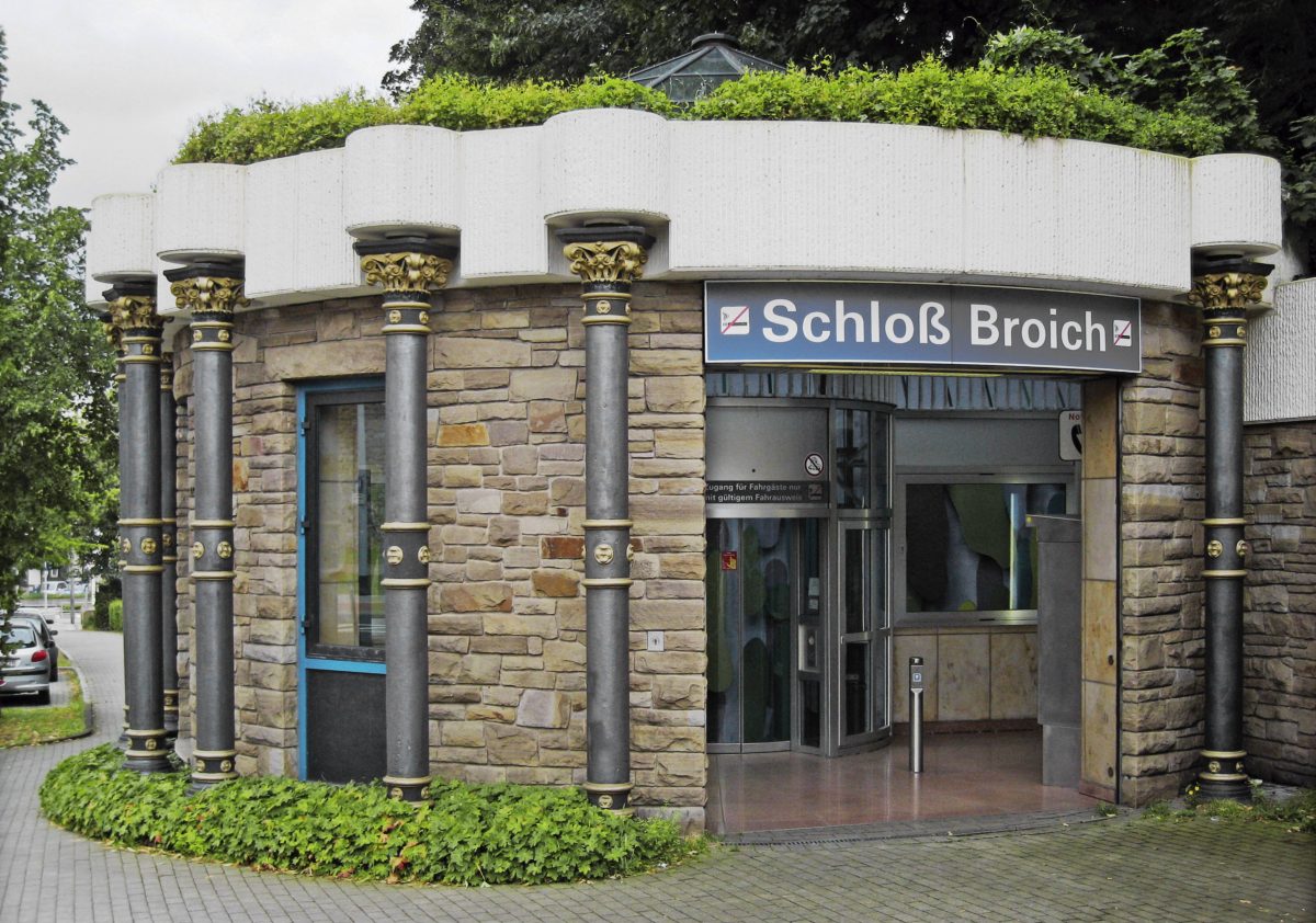 Mülheim: TV-Star besucht die U-Bahn-Haltestelle