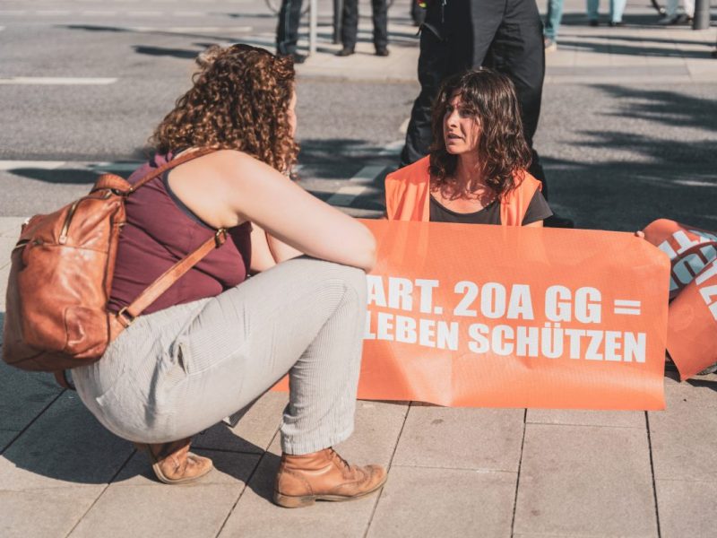 Ruhrgebiet: In Bottrop kommt es zu kuriosem Vorfall. Klima-Proteste gehen schief.