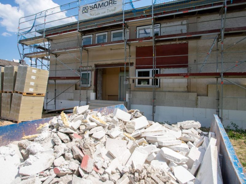 Flut-Opfer im Ahrtal: Ein Essener half und hilft beim Wiederaufbau. Welche Problem dabei aufgetaucht sind, erzählt er im Interview.