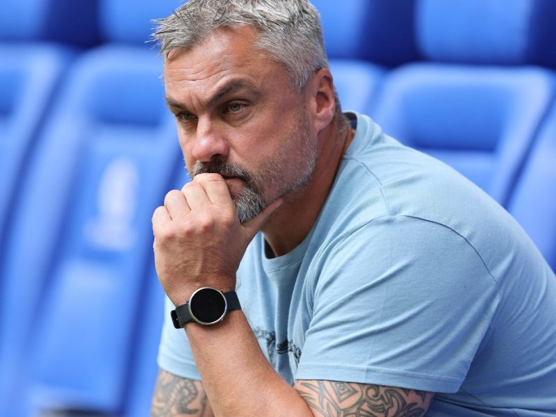 Bis zum Saisonstart des FC Schalke 04 muss Thomas Reis über einige Baustellen nachdenken.