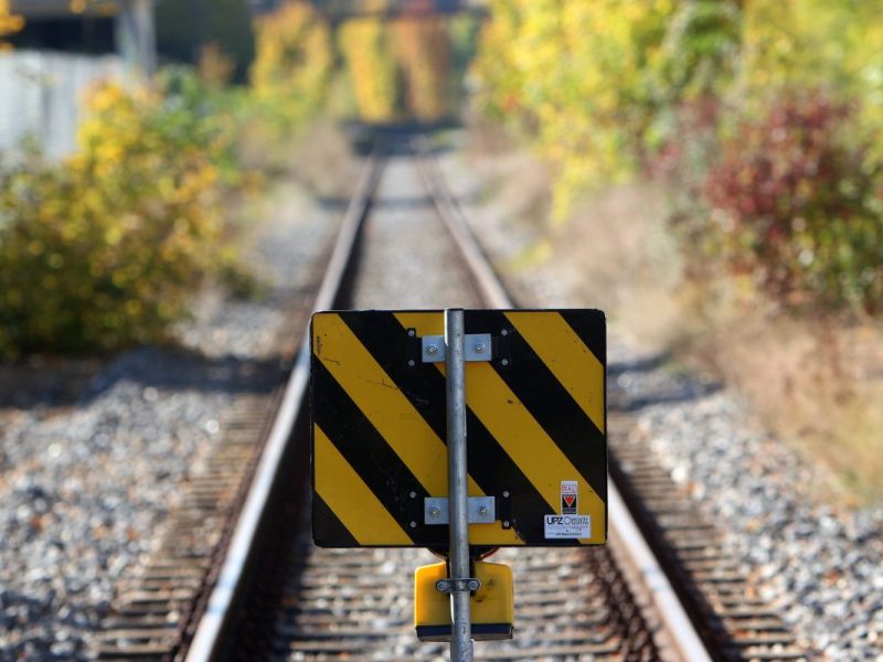 Bahn in NRW: Strecke wurde gesperrt. Noch keine weiteren Informationen der Deutschen Bahn.