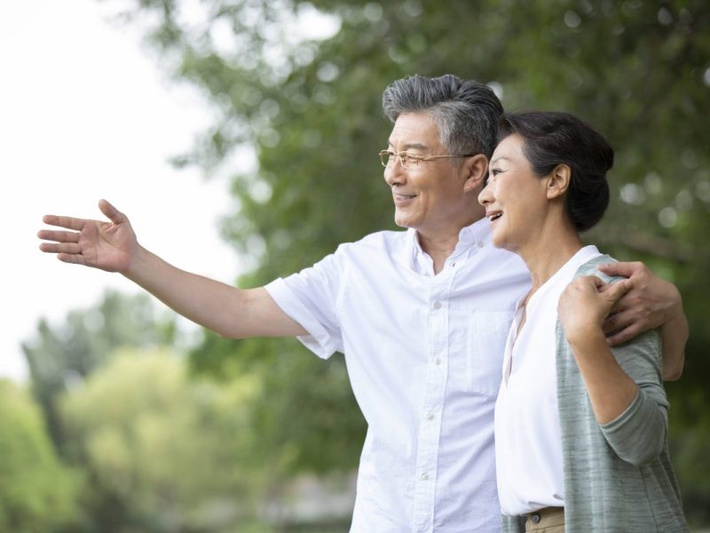 Nach langer Arbeit endlich in Rente. SIE können jetzt den Antrag stellen.
