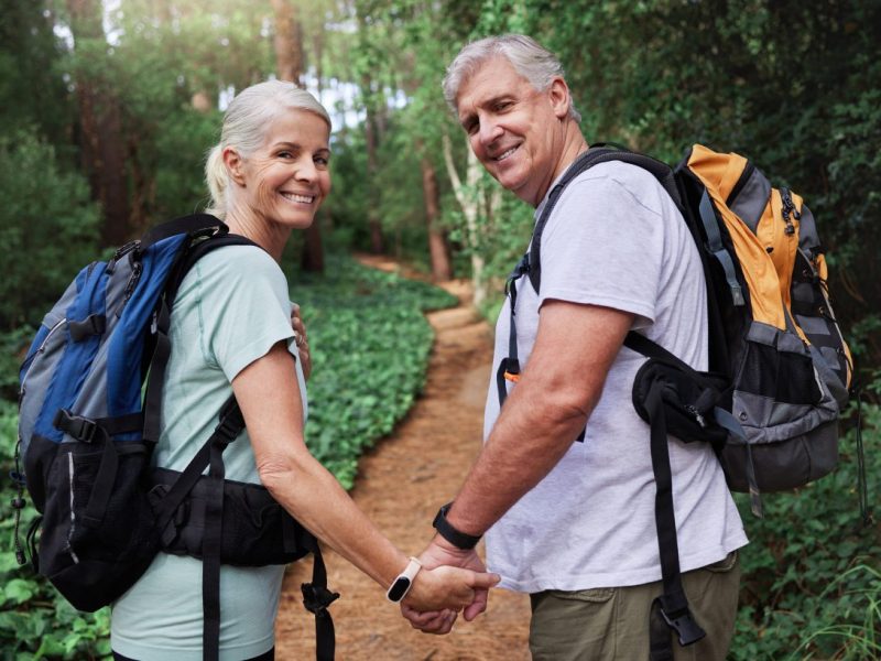Glückliches Rentner-Leben in Österreich: Wandern und mehr Geld vom Staat.