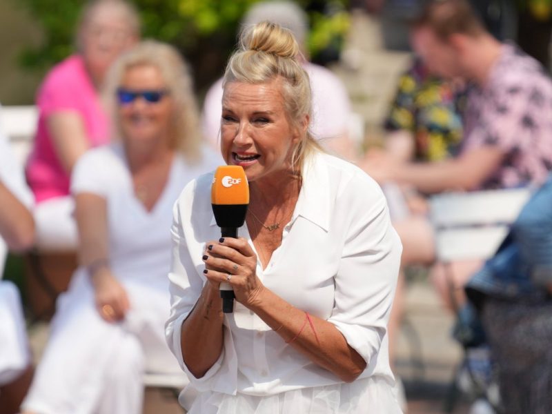 „Fernsehgarten“: Andrea Kiewels ist Moderatorin.