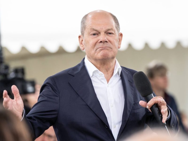 Die Debatte um das Eintrittsalter der Rente reißt nicht ab. Immer wieder wird über die Höhe hitzig diskutiert. Olaf Scholz positioniert sich klar.