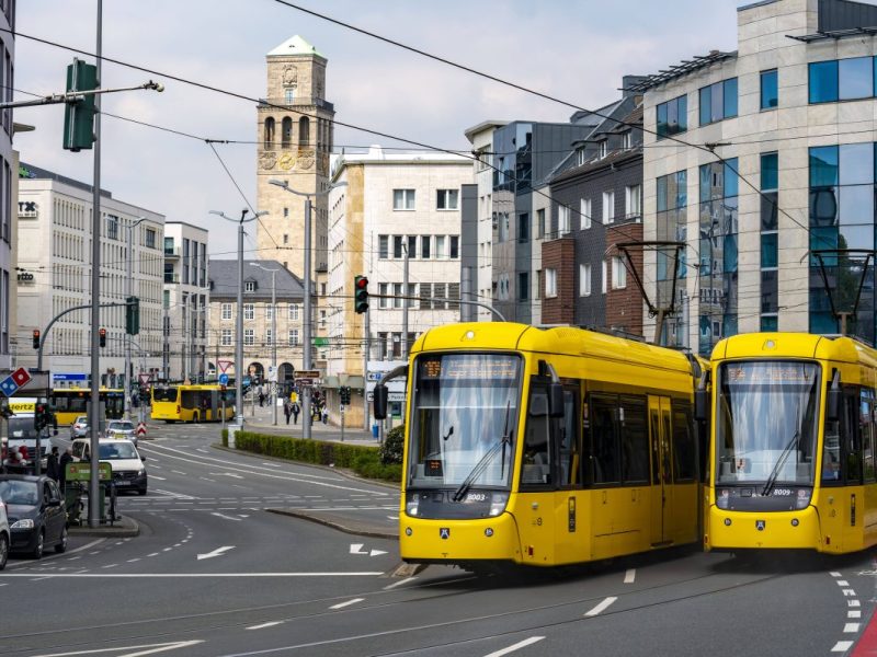 VRR, VRS und Co.: freie Fahrt am Weltkindertag
