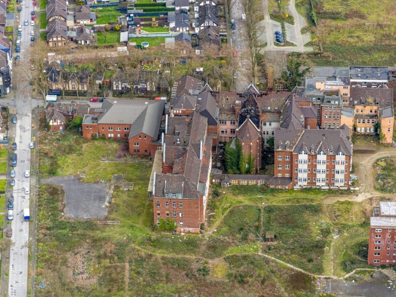 In Duisburg gibt es Ärger am ehemaligen St. Barbara Hospital.