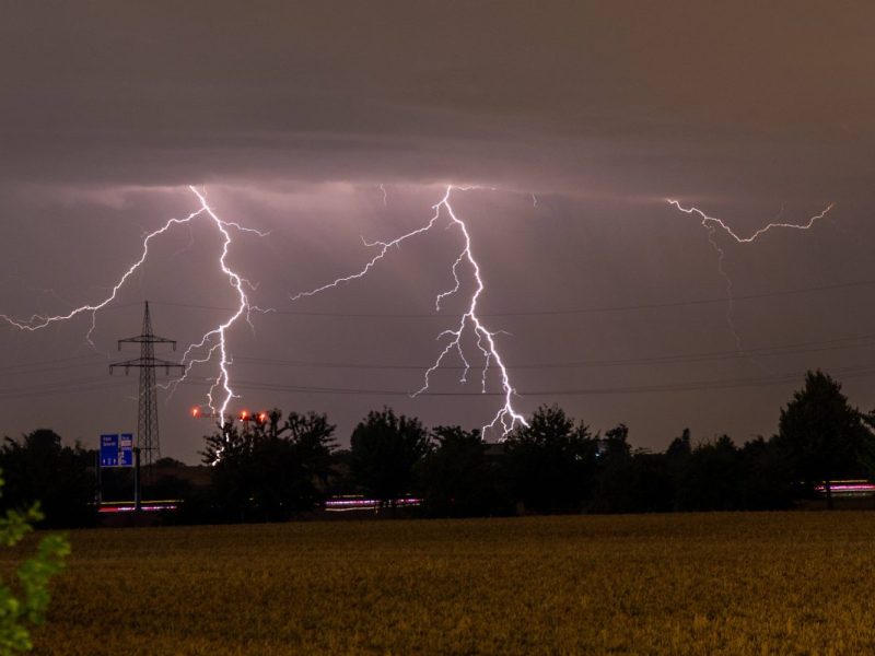 Das Wetter in NRW wird sich in den nächsten Tagen ändern. Hier drohen heute schon Gewitter, Starkregen und Hagel.