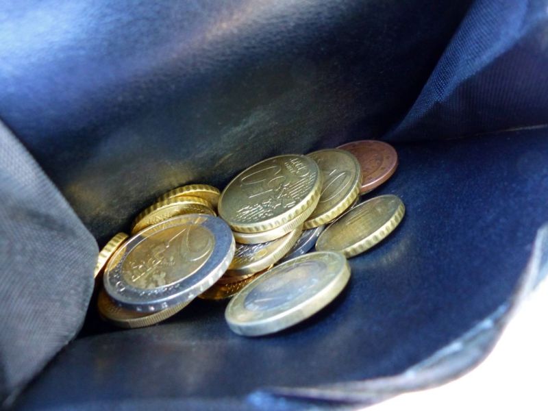 Bei einem Spiel kann der Regelsatz vom Bürgergeld ausgegeben werden.