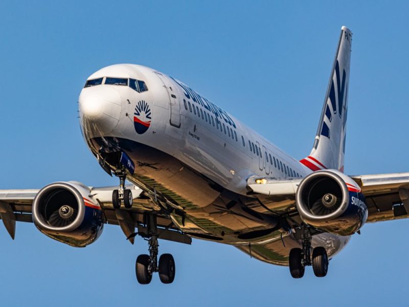 In Gelsenkirchen ist die deutsch-türkische Fluggesellschaft Sunexpress mehrere Male über der Stadt in Kreisen geflogen.