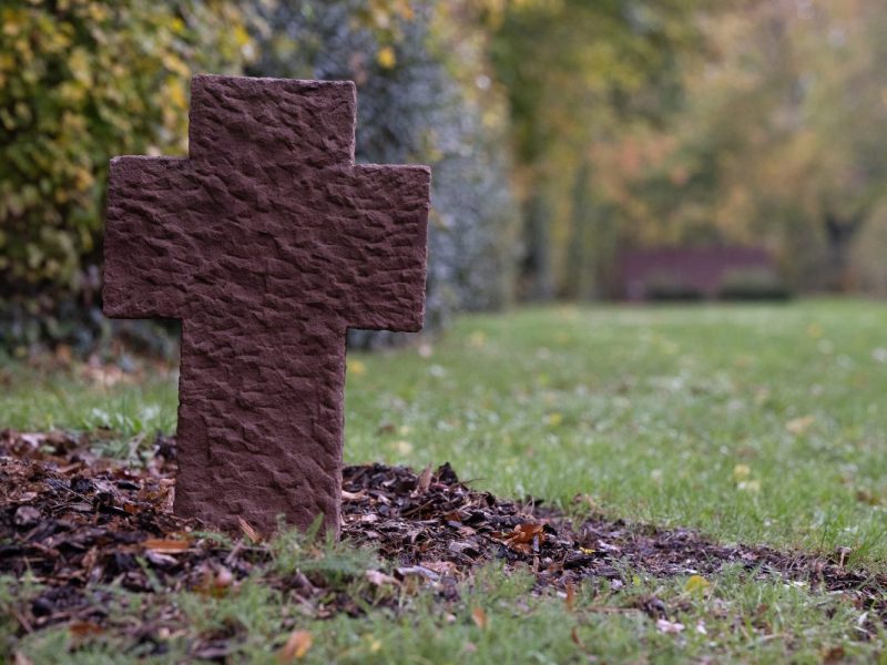 Eine Familie aus dem Ruhrgebiet trauert.