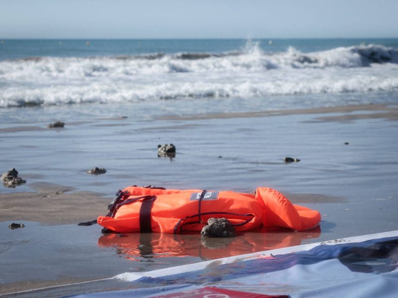 Rettungsweste am Strand