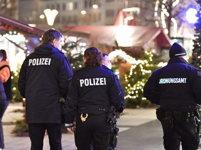 Ordnungsamt auf dem Weihnachtsmarkt Dortmund